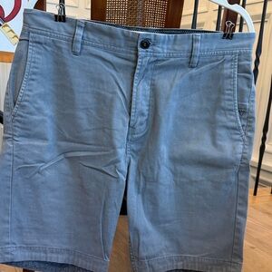 VISSLA Men's Gray-blue Flat Front Shorts